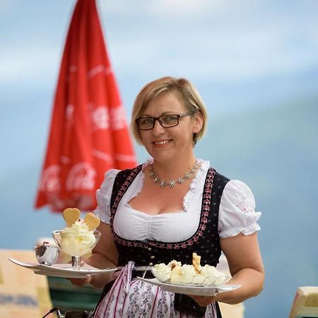 ホテルBerggasthof Latschenhof フラッハウ エクステリア 写真