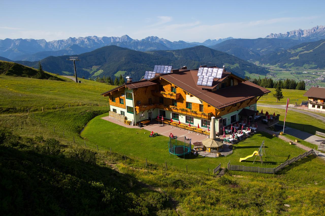 ホテルBerggasthof Latschenhof フラッハウ エクステリア 写真